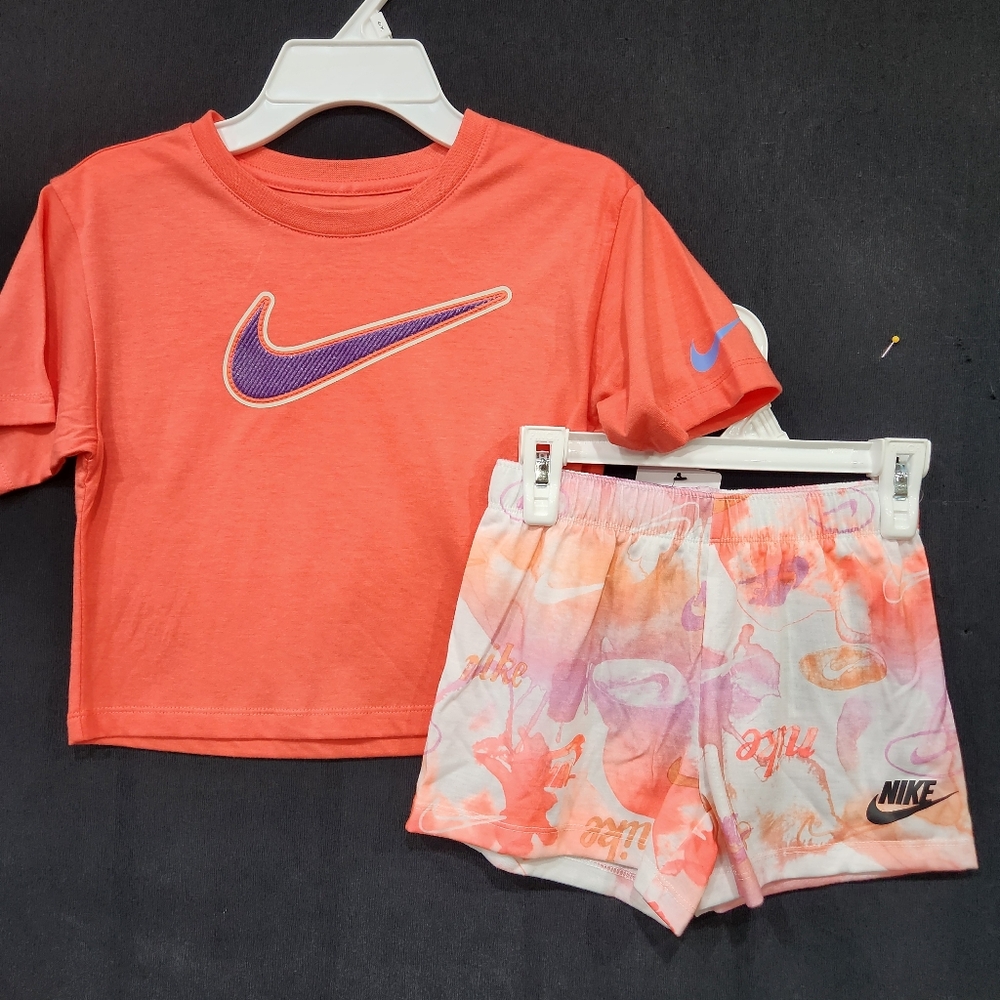 🆕️ Nike Tee & Shorts